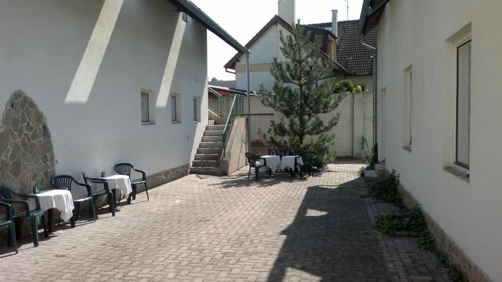 Hotel Bax Znojmo Extérieur photo