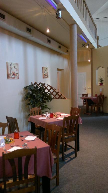 Hotel Bax Znojmo Extérieur photo